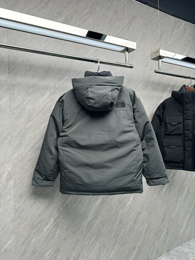 105891 Men's and women's northern workwear with multiple pockets, hooded down jacket, clothes