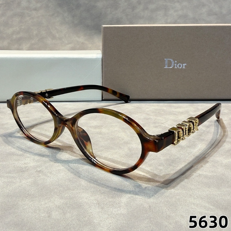 5630 Sunglasses with box