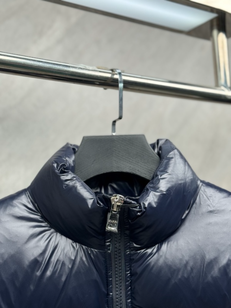 109830 New striped glossy down jacket Top quliaty 1:1 clothing