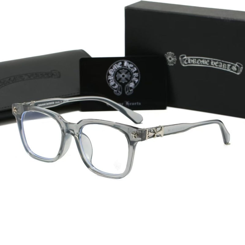 8235 Sunglasses with box